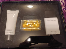 Load image into Gallery viewer, Marc Jacobs for Men 4.2 oz 125 ml 3 Pc GIFT SET with Shave Gel + Deodorant RARE