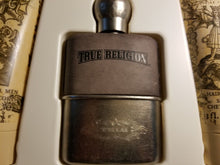 Load image into Gallery viewer, True Religion BIG T Classic Cologne MEN 1.7 oz 50ml EDT Spray 3 Pc GIFT SET RARE - Perfume Gallery