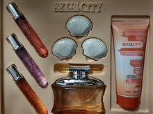 Load image into Gallery viewer, Sex in the City KISS / FEELINGS 4 Pc 6 Pc EDP Eau de Parfum Gift Set for Women - Perfume Gallery
