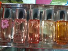 Load image into Gallery viewer, Clinique A LITTLE HAPPINESS Perfume 5 Pcs Spray Mini Gift Set - 0.24 oz/7 ml X 5 - Perfume Gallery