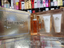 Load image into Gallery viewer, White Diamonds by Elizabeth Taylor 4 Piece Gift Set Spray, Lotion, Body Wash NIB - Perfume Gallery