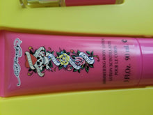 Load image into Gallery viewer, Ed Hardy by ED HARDY 5 Piece EDP GIFT SET for Women SPRAY LOTION GEL * NEW BOX * - Perfume Gallery