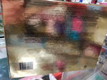 Load image into Gallery viewer, White Diamonds by Elizabeth Taylor 4 Piece Gift Set Spray, Lotion, Body Wash NIB - Perfume Gallery