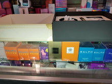 Load image into Gallery viewer, Marc Jacobs Daisy for Women 3.4 oz EDT Spray 5.1 oz Lotion .33 EDT 3 PC Gift Set - Perfume Gallery