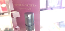 Load image into Gallery viewer, Bottega Veneta Eau de Velours 1.2 ml 0.04oz Eau de Parfum EDP Spray Women in Vial Card - Perfume Gallery
