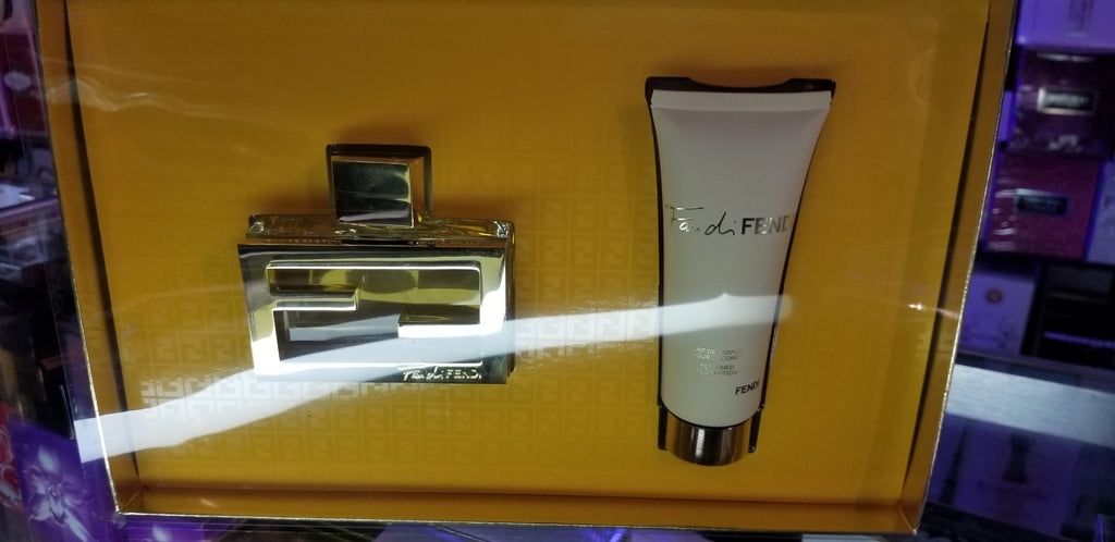 Fan di FENDI 2 Piece Gift Set 1.7 oz 50 ml EDP Spray + 2.5 oz B/L NEW IN SET BOX - Perfume Gallery