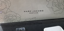 Load image into Gallery viewer, Marc Jacobs Classic EDP 3 Piece GIFT SET for Women Lotion Spray Mini RARE IN BOX - Perfume Gallery
