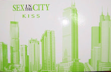 Load image into Gallery viewer, Sex In The City KISS 4 Pc EDP Parfum Gift Set for Women with Body &amp; Shower Gel - Perfume Gallery
