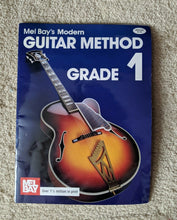 Load image into Gallery viewer, Bradley W200 Solid Top Acoustic Guitar with Soft Shell Case and Mel Bay&#39;s Book - Perfume Gallery
