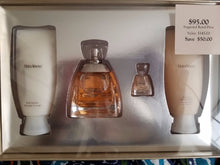 Load image into Gallery viewer, Vera Wang Women Perfume 4 PC EDP GIFT SET Spray 3.4 + Lotion + Mini + Cream NIB - Perfume Gallery
