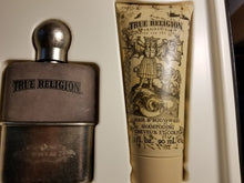 Load image into Gallery viewer, True Religion BIG T Classic Cologne MEN 1.7 oz 50ml EDT Spray 3 Pc GIFT SET RARE - Perfume Gallery
