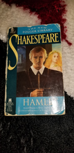 Load image into Gallery viewer, Paperback Book Hamlet Shakespeare The New Folger Library Used Vintage Condition - Perfume Gallery
