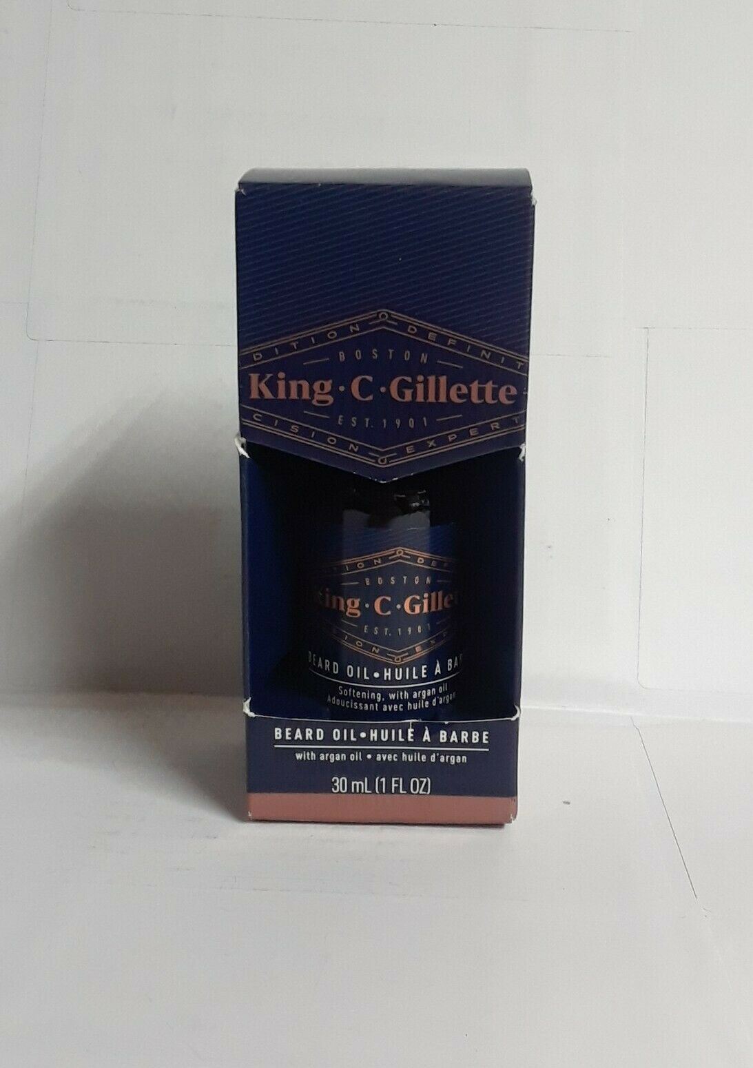 Gorgeous King C Gillette Beard Oil Image Photography Gorgeous King C Gillette Beard Oil Image Photography